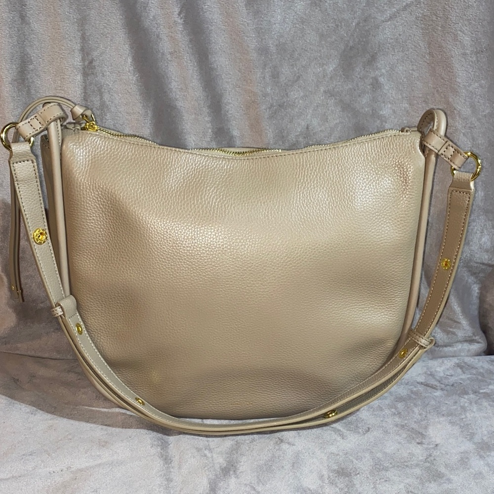 Aallyn Ingrid Marley hobo Biscotti Beige
Leather Shoulder Bag